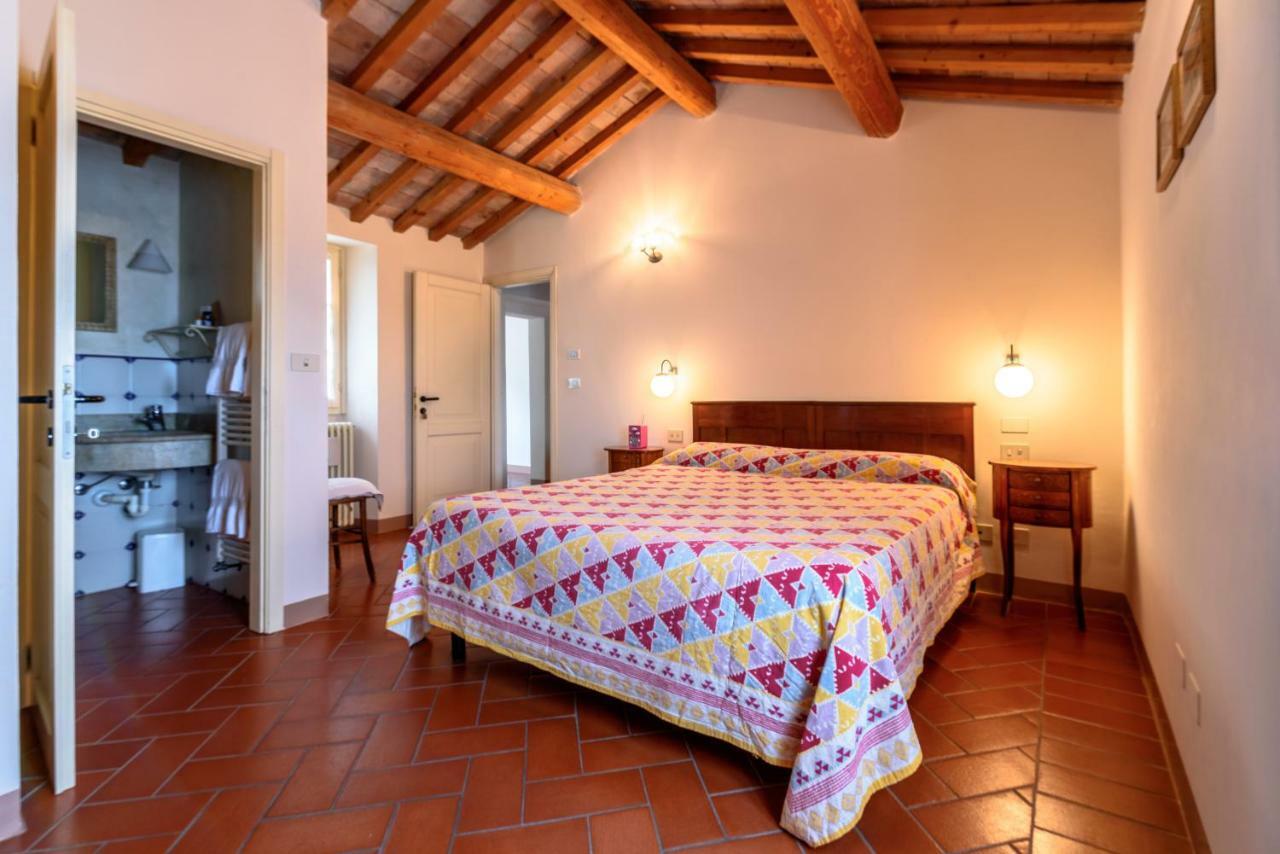 La Locanda Del Povero Diavolo Torriana Buitenkant foto