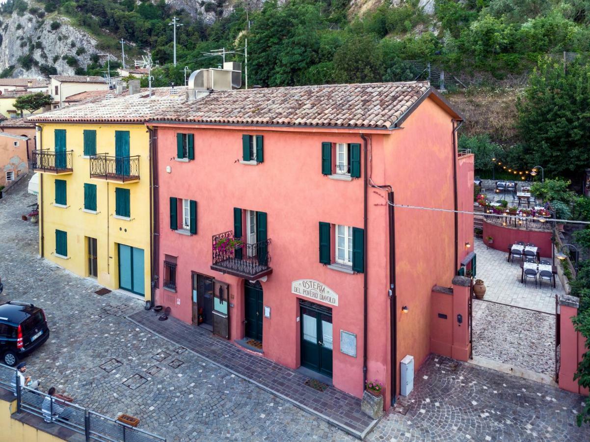 La Locanda Del Povero Diavolo Torriana Buitenkant foto