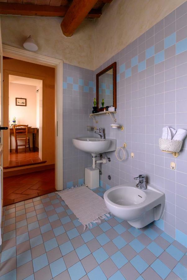 La Locanda Del Povero Diavolo Torriana Buitenkant foto
