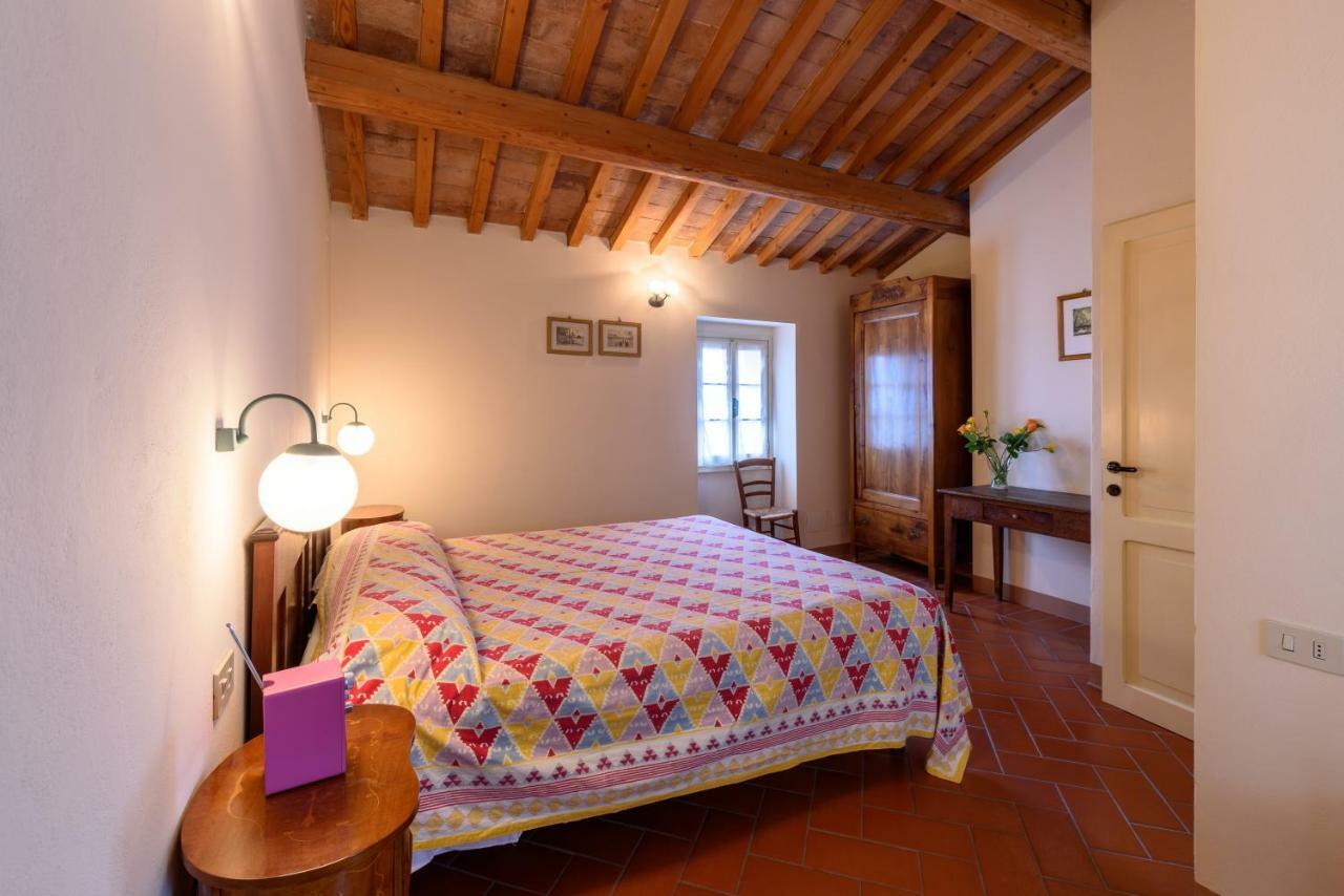 La Locanda Del Povero Diavolo Torriana Buitenkant foto