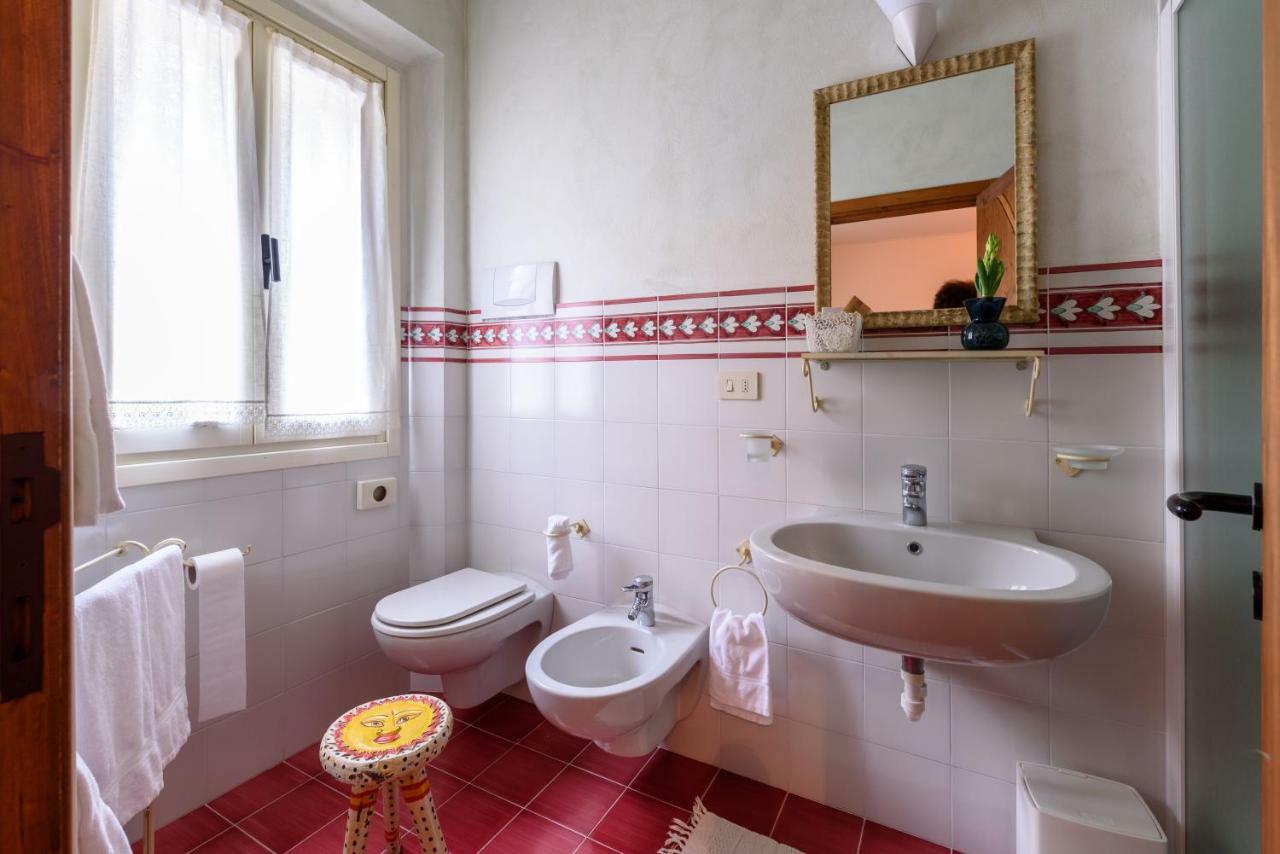 La Locanda Del Povero Diavolo Torriana Buitenkant foto