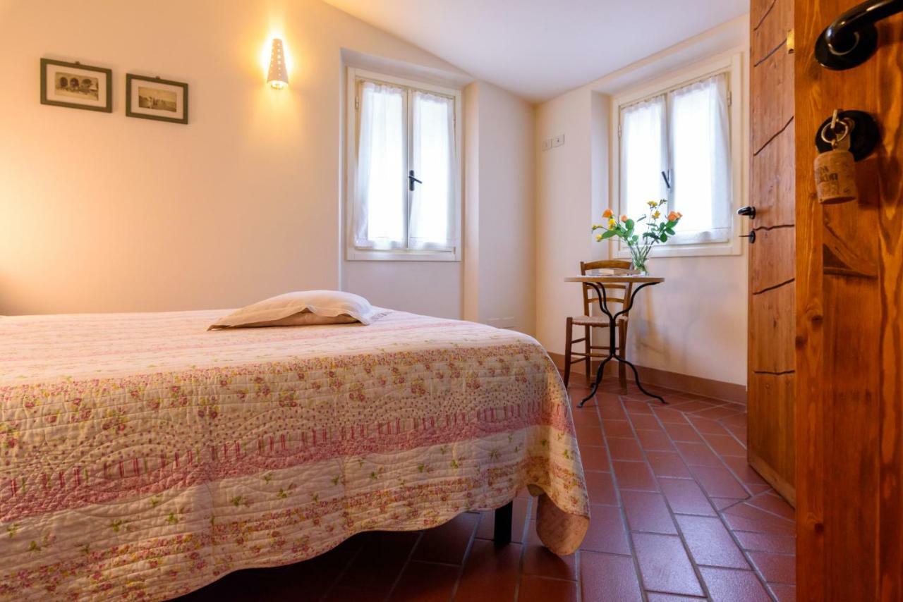 La Locanda Del Povero Diavolo Torriana Buitenkant foto