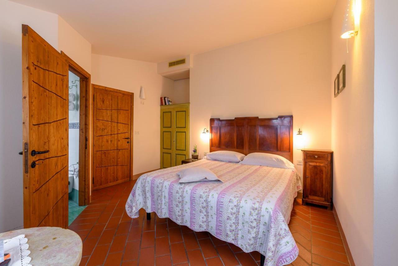 La Locanda Del Povero Diavolo Torriana Buitenkant foto
