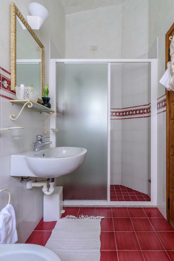 La Locanda Del Povero Diavolo Torriana Buitenkant foto